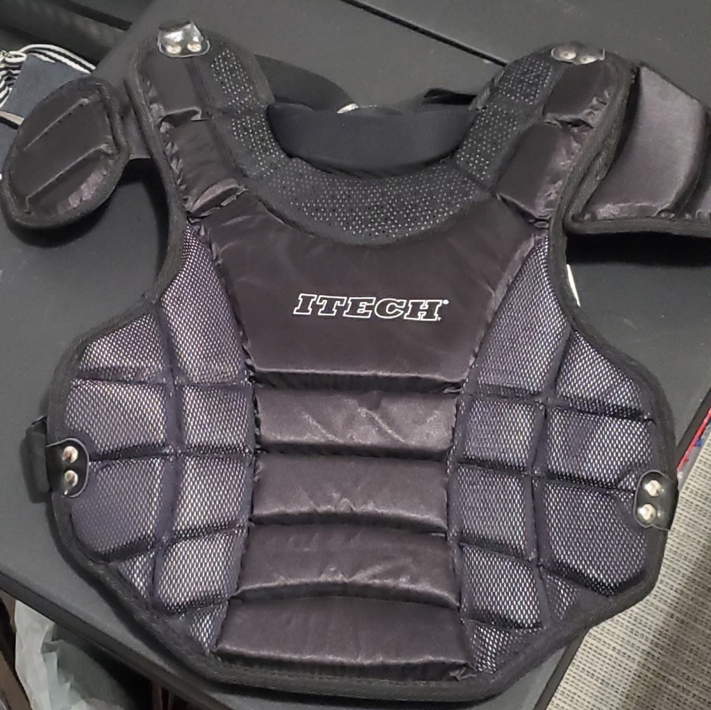 Itech Catchers Chest Body Protector Pad. Sz 14.5" Youth